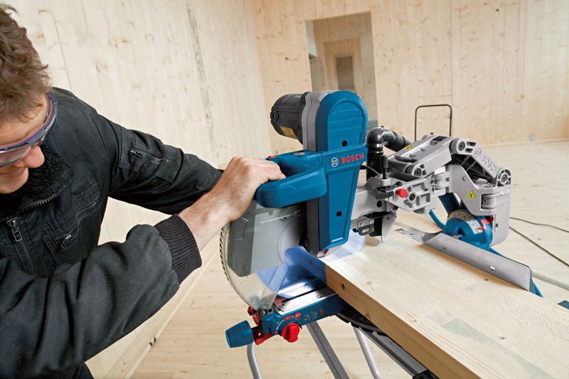 Bosch Mitre Saw Professional With Glide Arm GCM 12 GDL