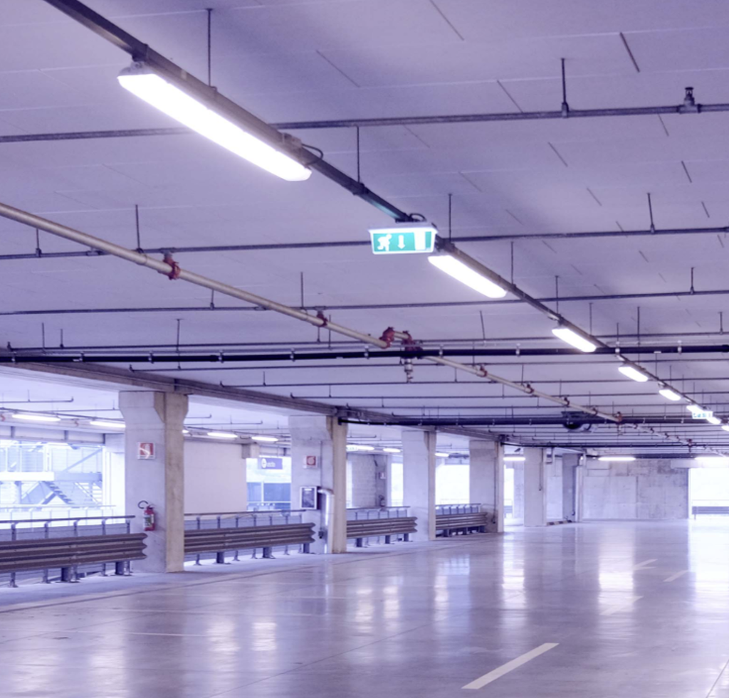 Egylux 2*120 cm Marina Polycarbonate Luminaire, inc. 2*18w Lamps