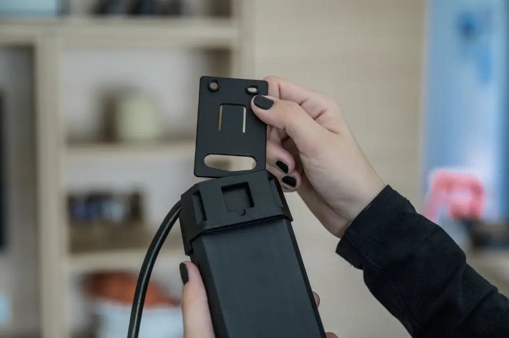 Brennenstuhl Premium-Line Extension Lead 6-way Black 3m H05VV-F 3G1.5