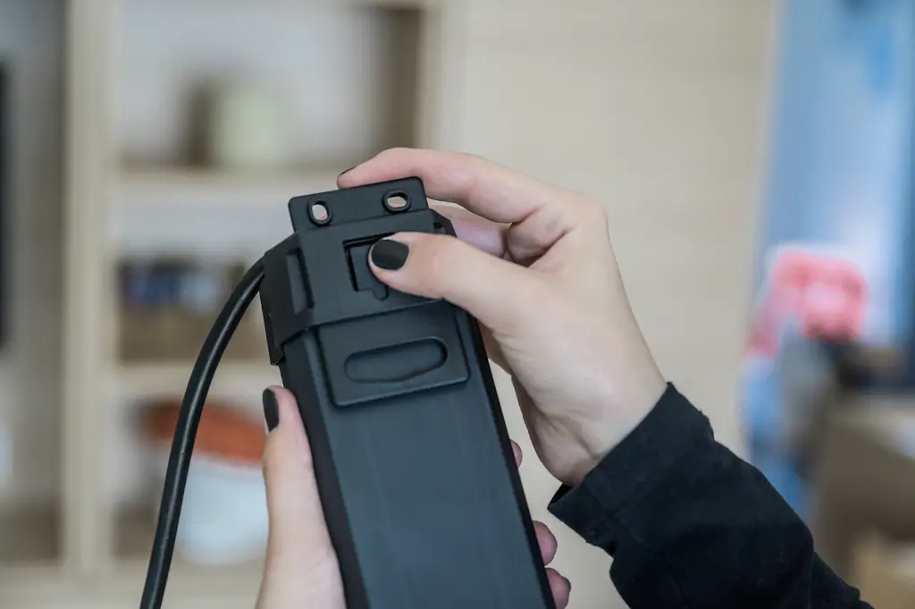 Brennenstuhl Premium-Line Extension Lead 6-way Black 3m H05VV-F 3G1.5