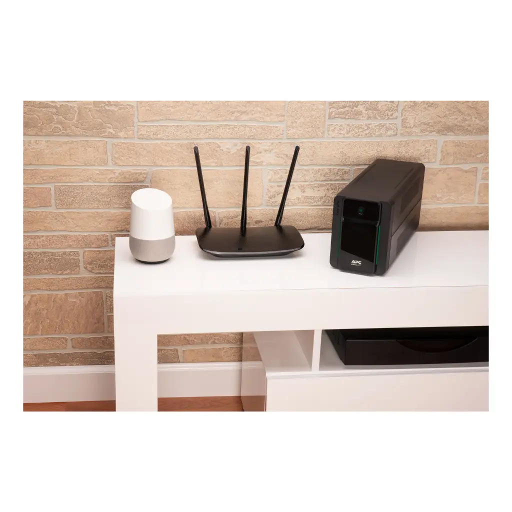 APC Easy UPS BVX 900VA, Tower 230V, AVR, 2x CEE 7/3 Schuko outlets