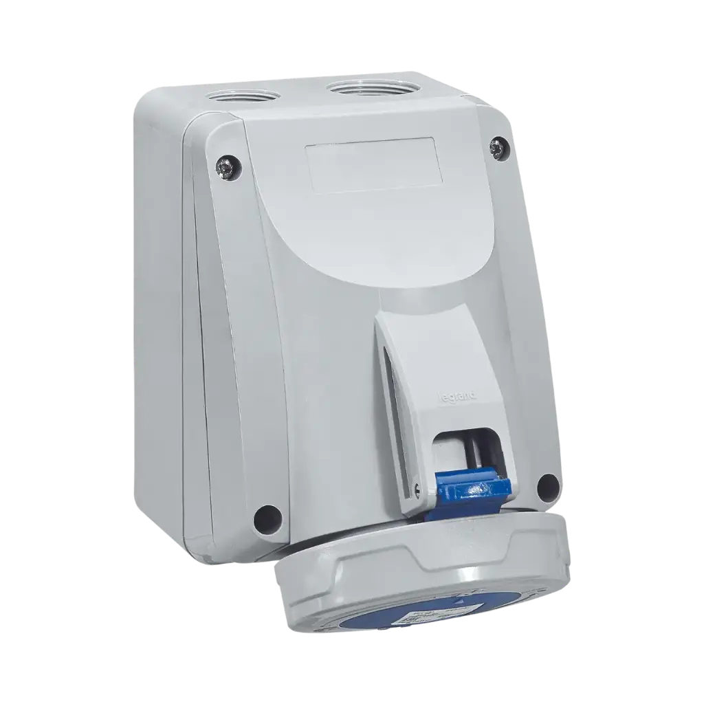 [555454] Legrand Surface Mounting Socket P17, IP66/67 - 200/250 V~ 32 A, 2P+E 